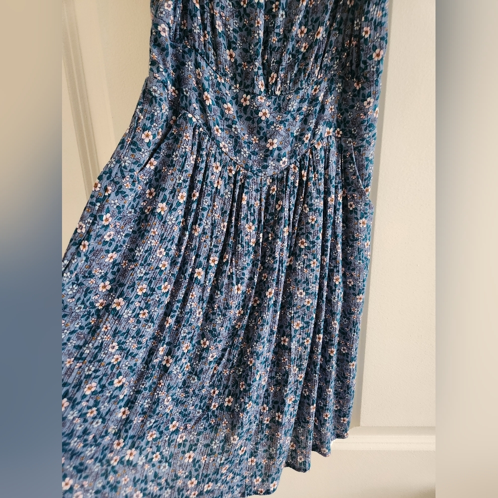 Aeropostale Floral Square-Neck Tie Shoulder dress, size xs - Picture 4 of 11